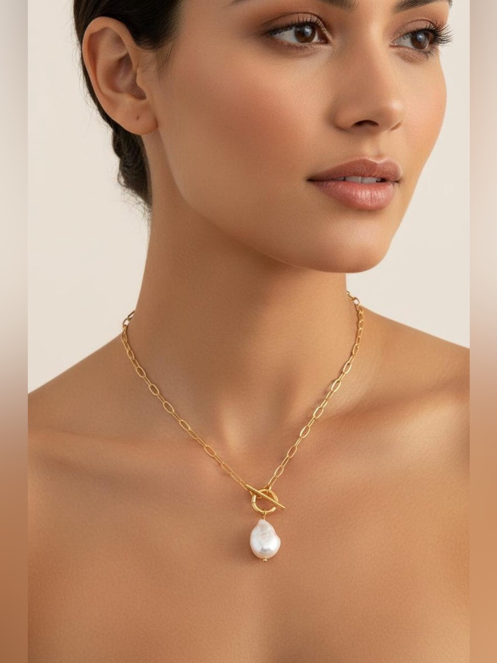 NWOT Stainless Steel Gold Paperclip Chain Necklace with Pearl Pendant Toggle